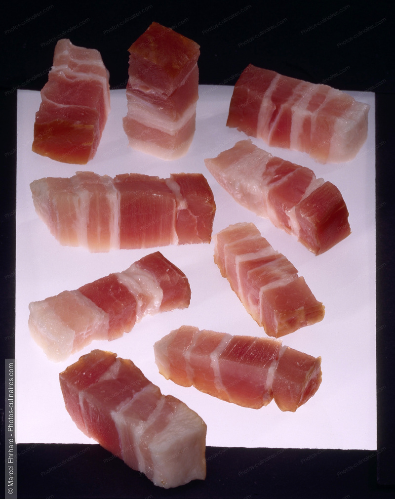 Lardons crus coup&eacute;s - photo r&eacute;f&eacute;rence CH194.jpg