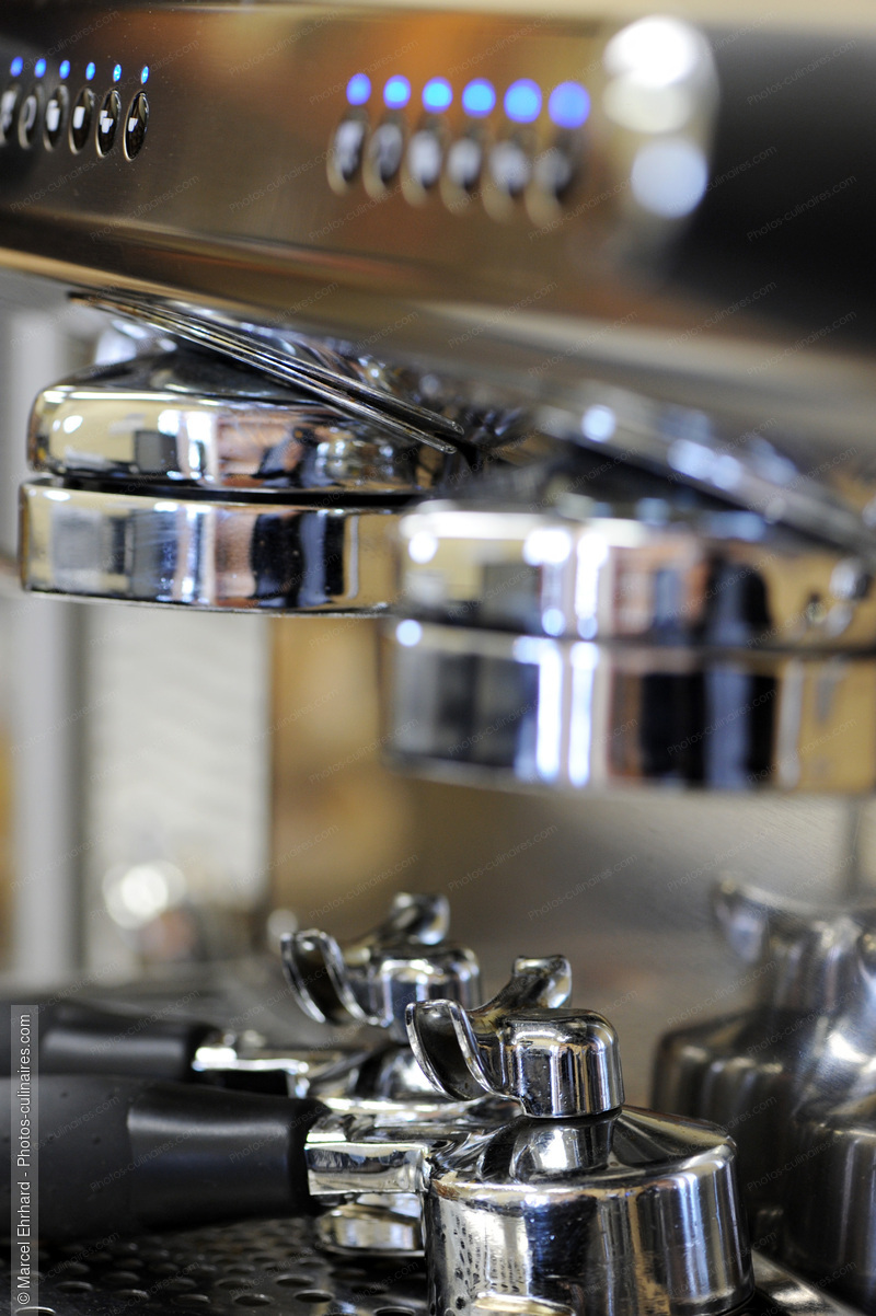 Machine a caf&eacute; - photo r&eacute;f&eacute;rence NM71N.jpg