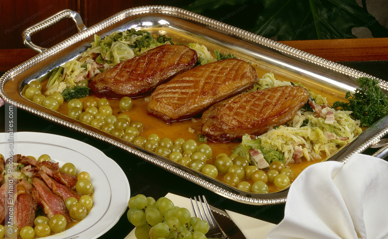 Magret de canard aux raisins - photo r&eacute;f&eacute;rence PC450.jpg