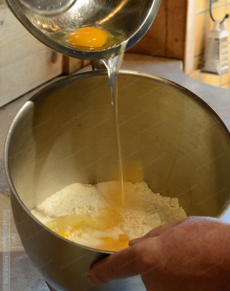 Oeuf et farine - photo r&eacute;f&eacute;rence OE48N.jpg