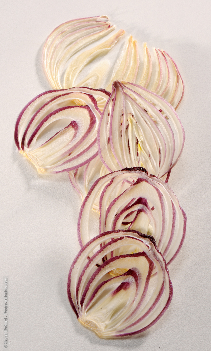 Oignons s&eacute;ch&eacute;s - photo r&eacute;f&eacute;rence LE386N.jpg