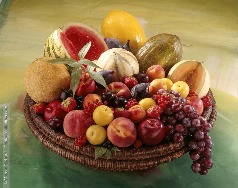 Panier de fruits frais - photo référence FRU12.jpg