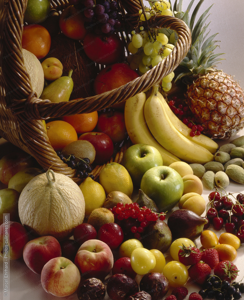 Panier de fruits frais - photo référence FRU182.jpg