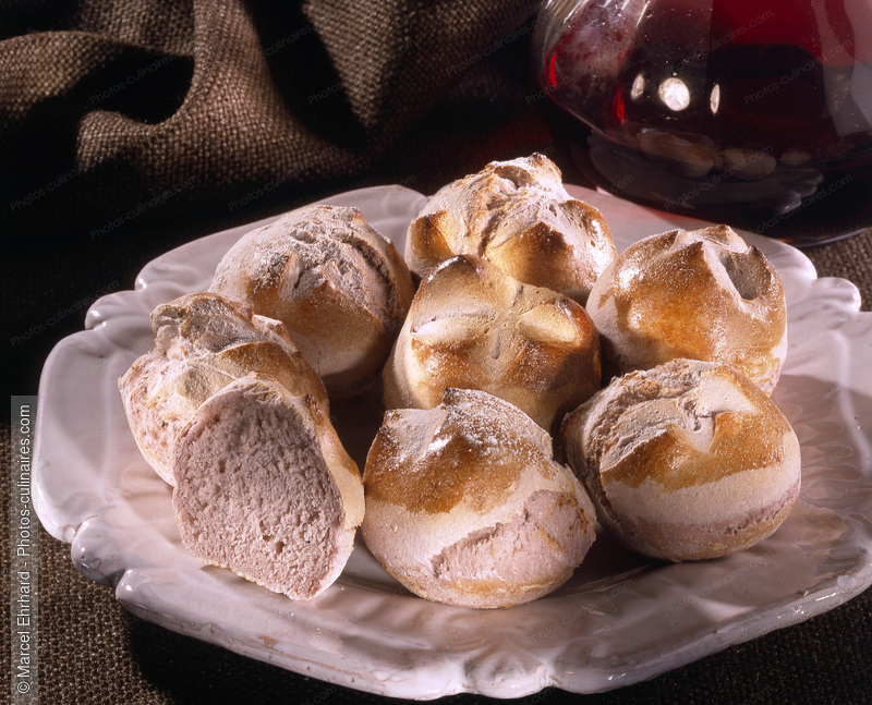 Petits pains au vin rouge - photo r&eacute;f&eacute;rence KP85.jpg