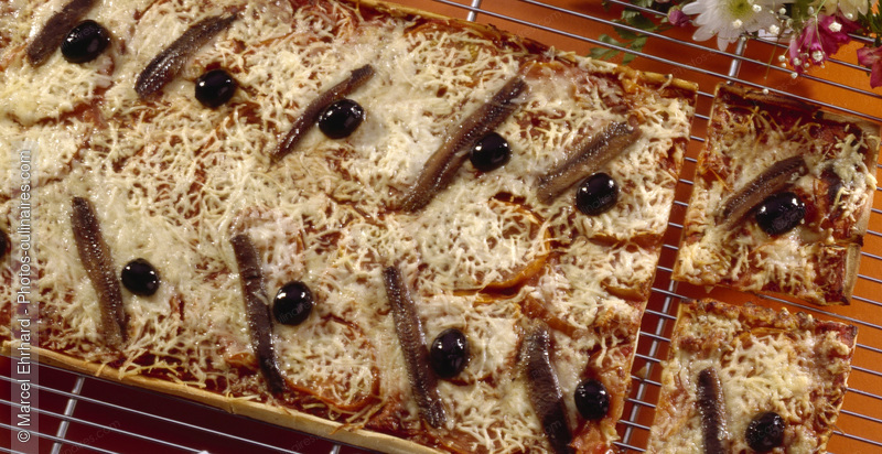 Pizza aux anchois - photo r&eacute;f&eacute;rence TT146.jpg