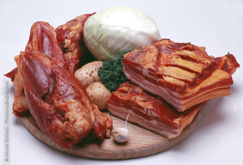 Planchette de viande fum&eacute;e - photo r&eacute;f&eacute;rence CH35.jpg