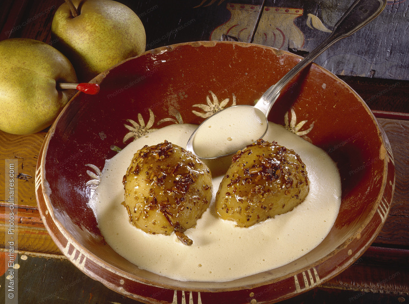Poire r&ocirc;tie aux &eacute;pice - photo r&eacute;f&eacute;rence DE643.jpg