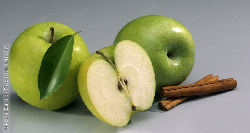 Pommes et cannelles - photo référence FRU120.jpg