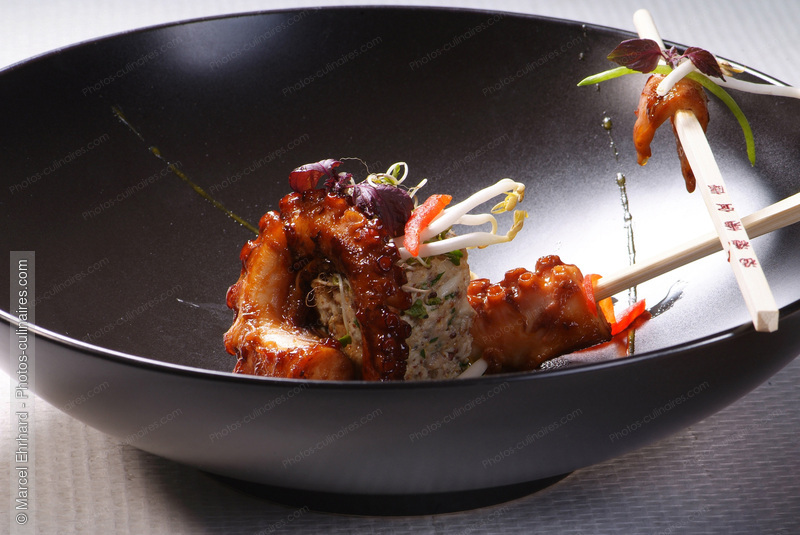 Poulpe r&ocirc;ti et en brochette - photo r&eacute;f&eacute;rence PO285N.jpg