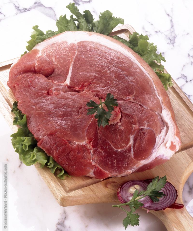 Rouelle de porc crue - photo r&eacute;f&eacute;rence VC220.jpg