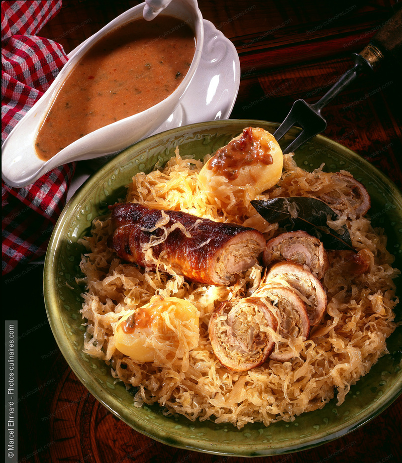 Roulade de porc &agrave; la choucroute - photo r&eacute;f&eacute;rence CHO22.jpg