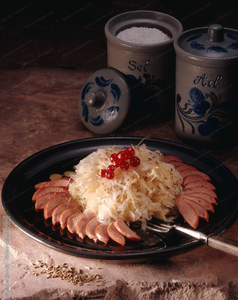 Salade de choucroute et cervelas - photo r&eacute;f&eacute;rence CH6.jpg