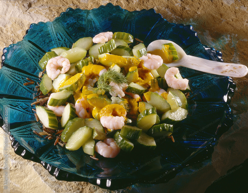 Salade de concombre et de crevettes au riz noir - photo référence PO235.jpg