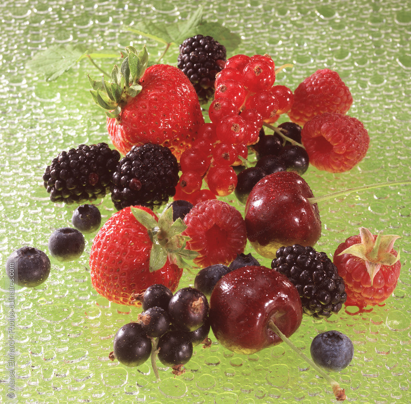 Salade de fruits rouges - photo r&eacute;f&eacute;rence FRU349.jpg