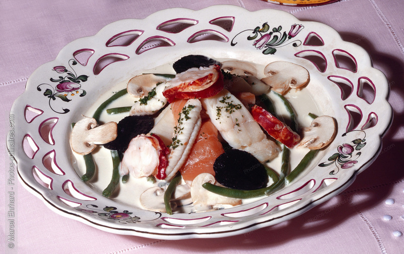 Salade de poisson au X&eacute;r&egrave;s - photo r&eacute;f&eacute;rence PO636.jpg