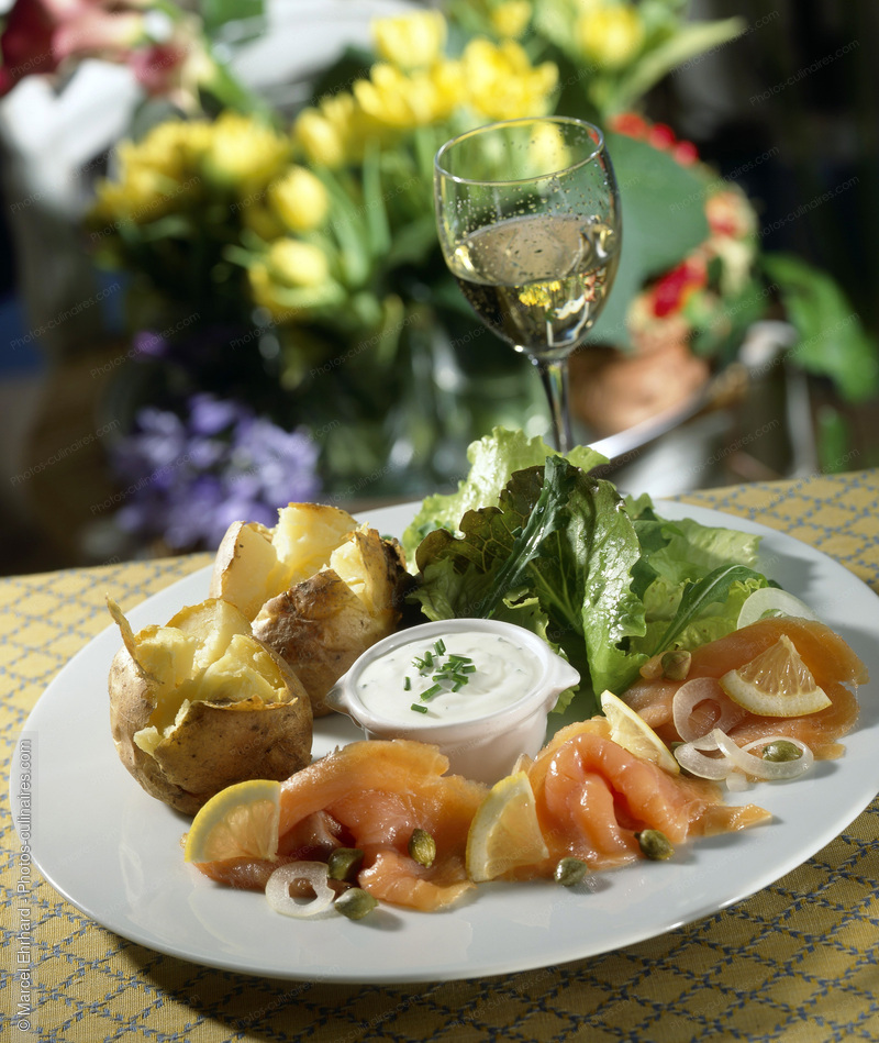 Salade de saumon, citrons et c&acirc;pres - photo r&eacute;f&eacute;rence PO290.jpg