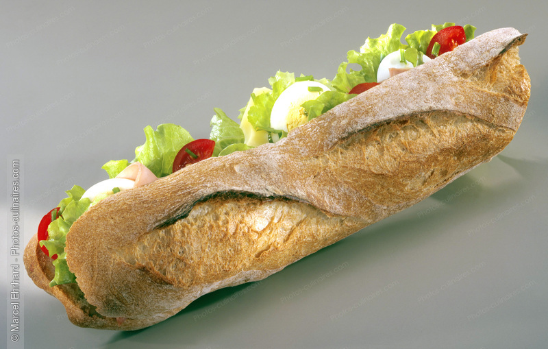 Sandwich a l'oeuf, jambon, salade, tomate, - photo r&eacute;f&eacute;rence KP39.jpg