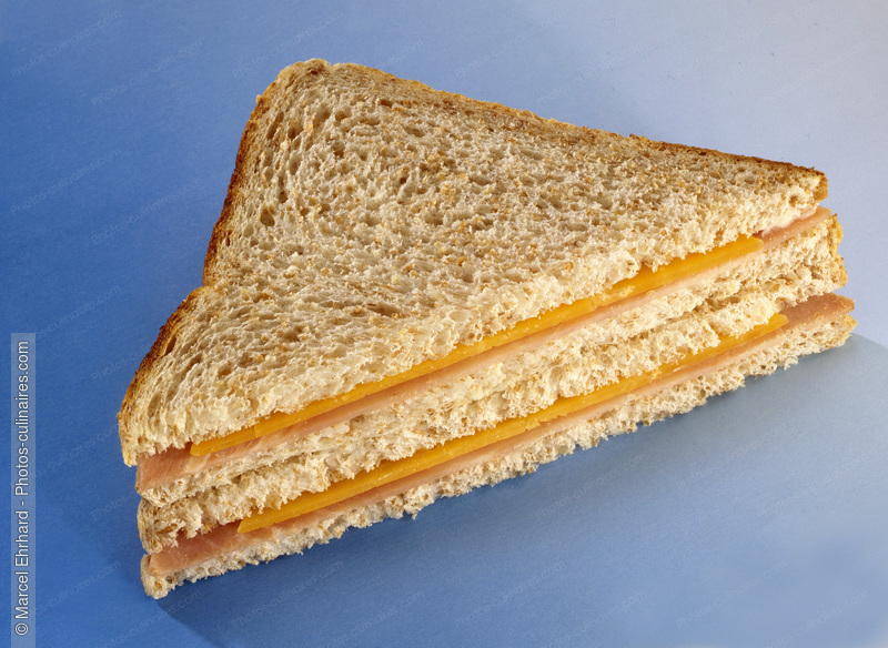 Sandwich club jambon fromage sur pain de seigle - photo référence KP194.jpg
