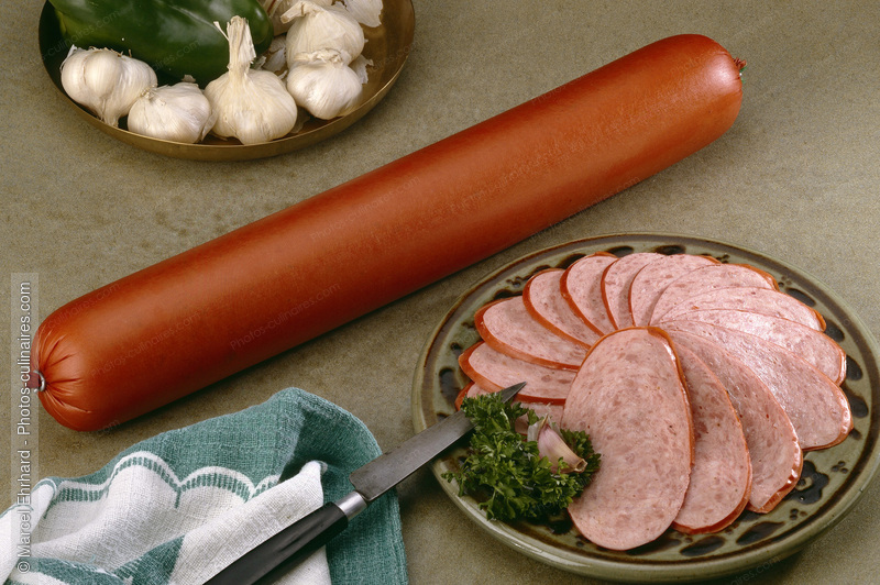 Saucisse &agrave; l'ail - photo r&eacute;f&eacute;rence CH118.jpg