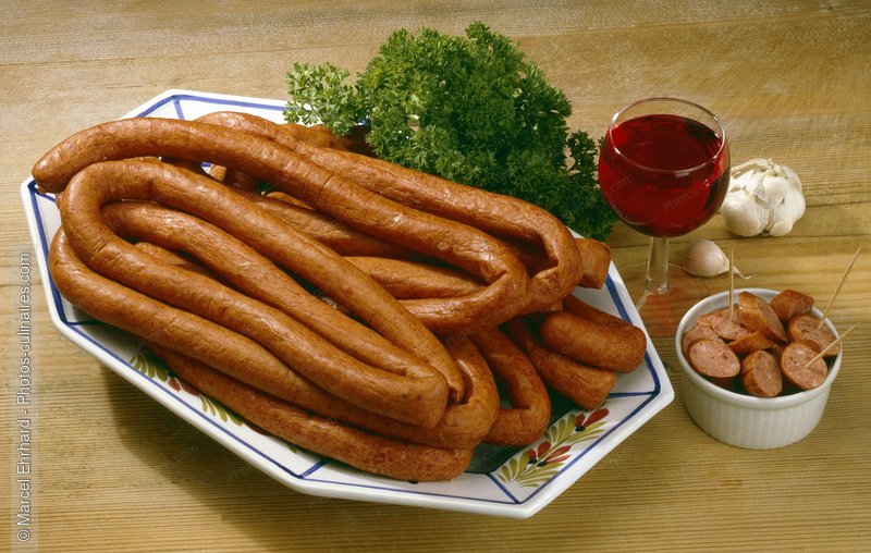Saucisse fum&eacute;e - photo r&eacute;f&eacute;rence CH92.jpg