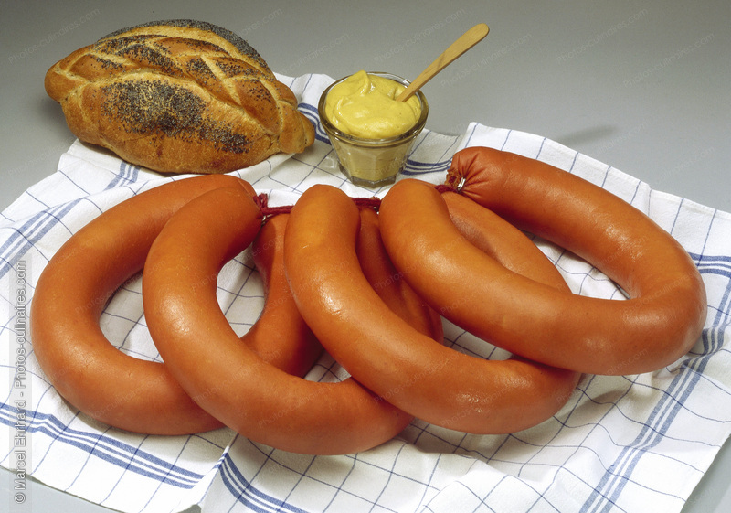 Saucisses de viande - photo r&eacute;f&eacute;rence CH452.jpg