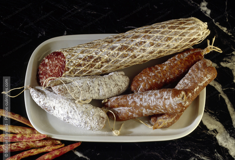 Saucissons d'Arles - photo r&eacute;f&eacute;rence CH128.jpg
