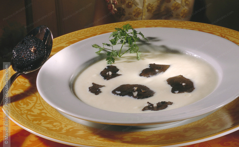 Soupe aux truffes - photo r&eacute;f&eacute;rence SO17.jpg