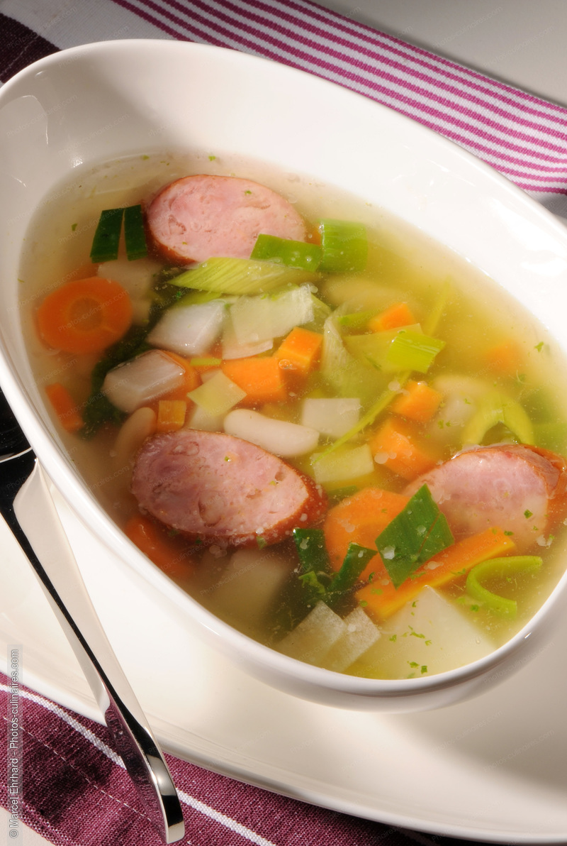 Soupe de légumes et saucissons - photo référence SO23N.jpg
