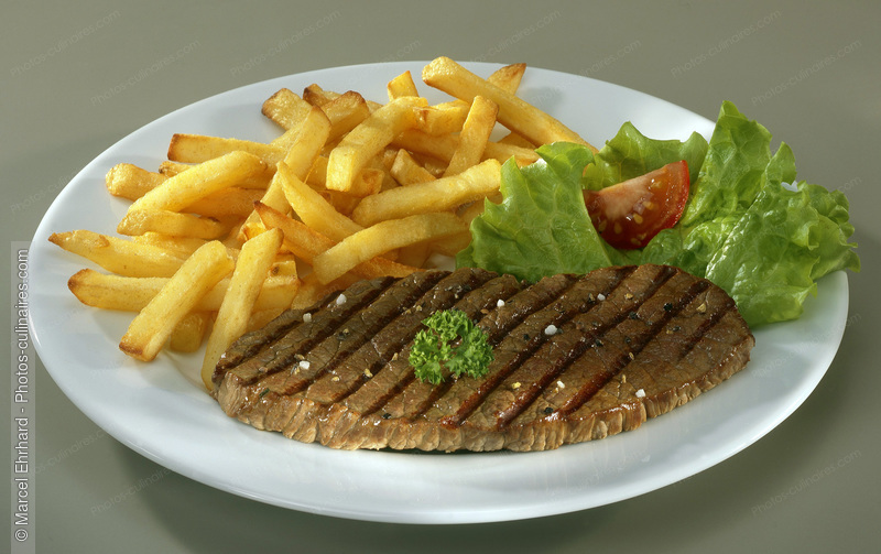 Steak, frites et salade verte - photo référence PC377.jpg