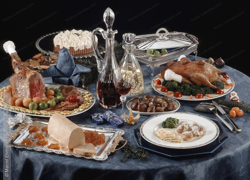 Table de f&ecirc;te - photo r&eacute;f&eacute;rence NM8.jpg
