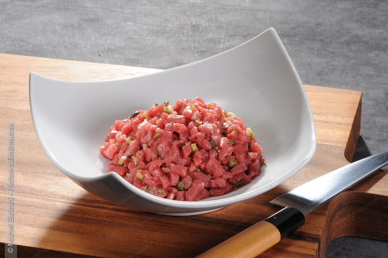 Tartare de boeuf cru - photo r&eacute;f&eacute;rence VC318N.jpg