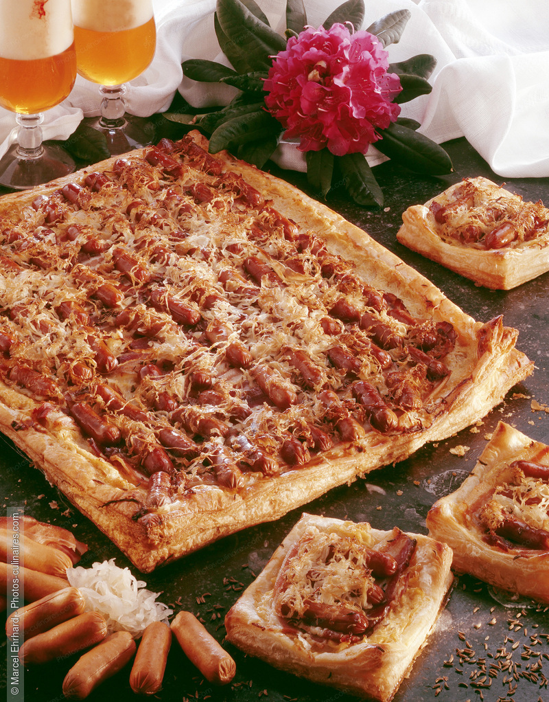 Tarte &agrave; la choucroute et aux knacks - photo r&eacute;f&eacute;rence CHO18.jpg