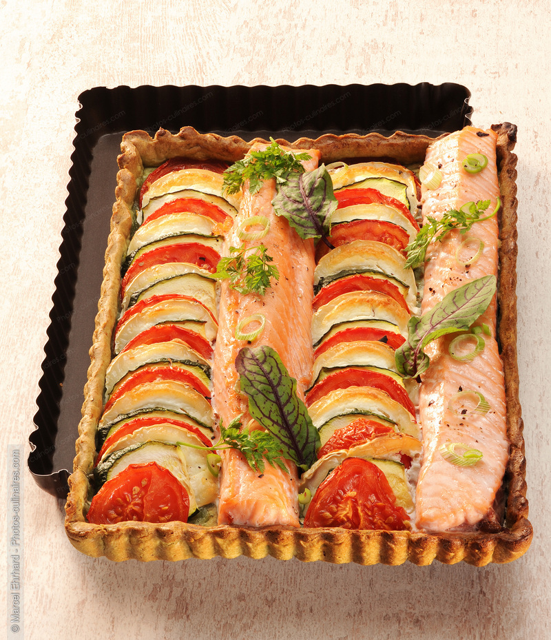 Tarte de saumon, tomate, ch&egrave;vre - photo r&eacute;f&eacute;rence TT167N.jpg