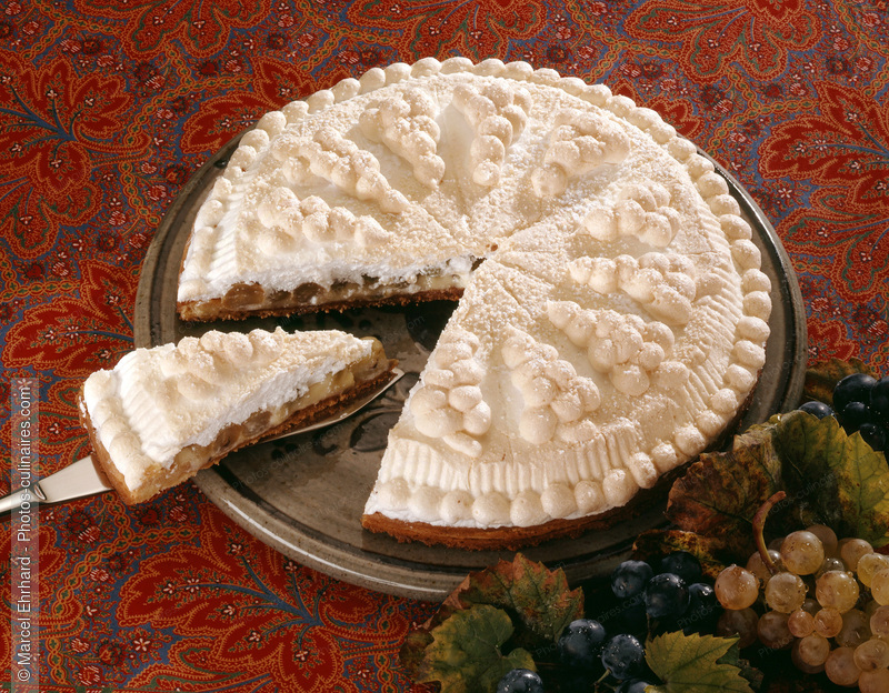 Tarte meringu&eacute; aux raisins - photo r&eacute;f&eacute;rence DE57.jpg