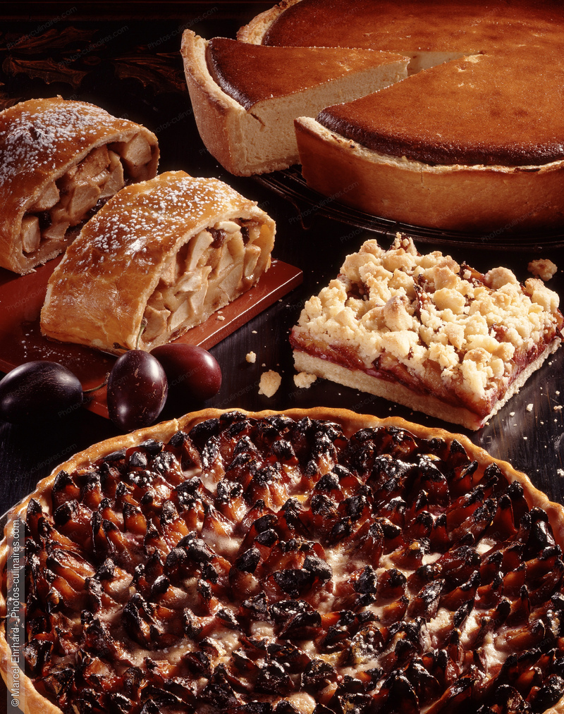 Tartes au fromage et au quetsche( prune ) - photo r&eacute;f&eacute;rence DE30.jpg