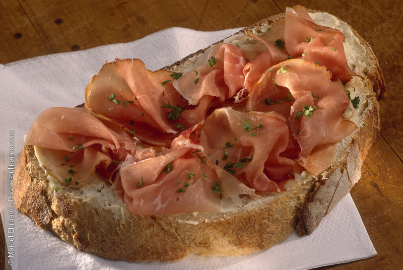Tartine au jambon sur pain paysan - photo r&eacute;f&eacute;rence KP92.jpg