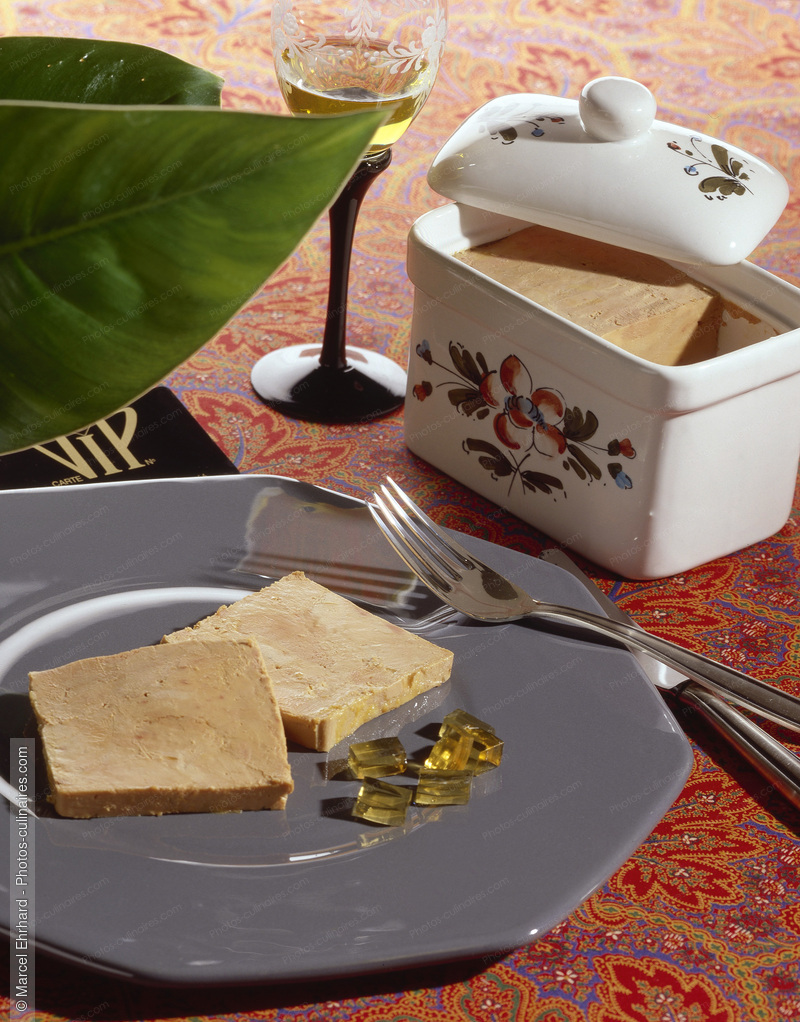 Terrine de foie gras - photo r&eacute;f&eacute;rence FG75.jpg