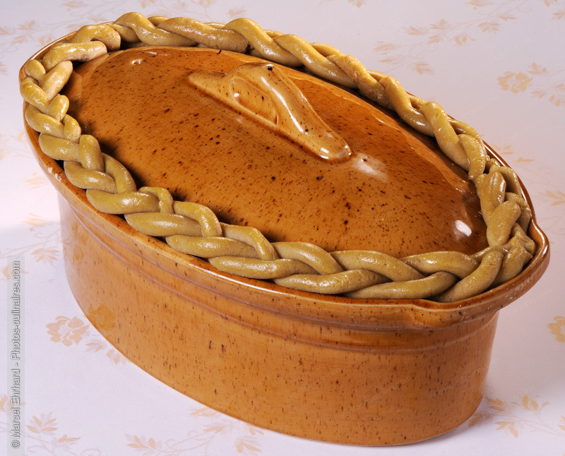 Terrine lutt&eacute;e - photo r&eacute;f&eacute;rence NM88N.jpg
