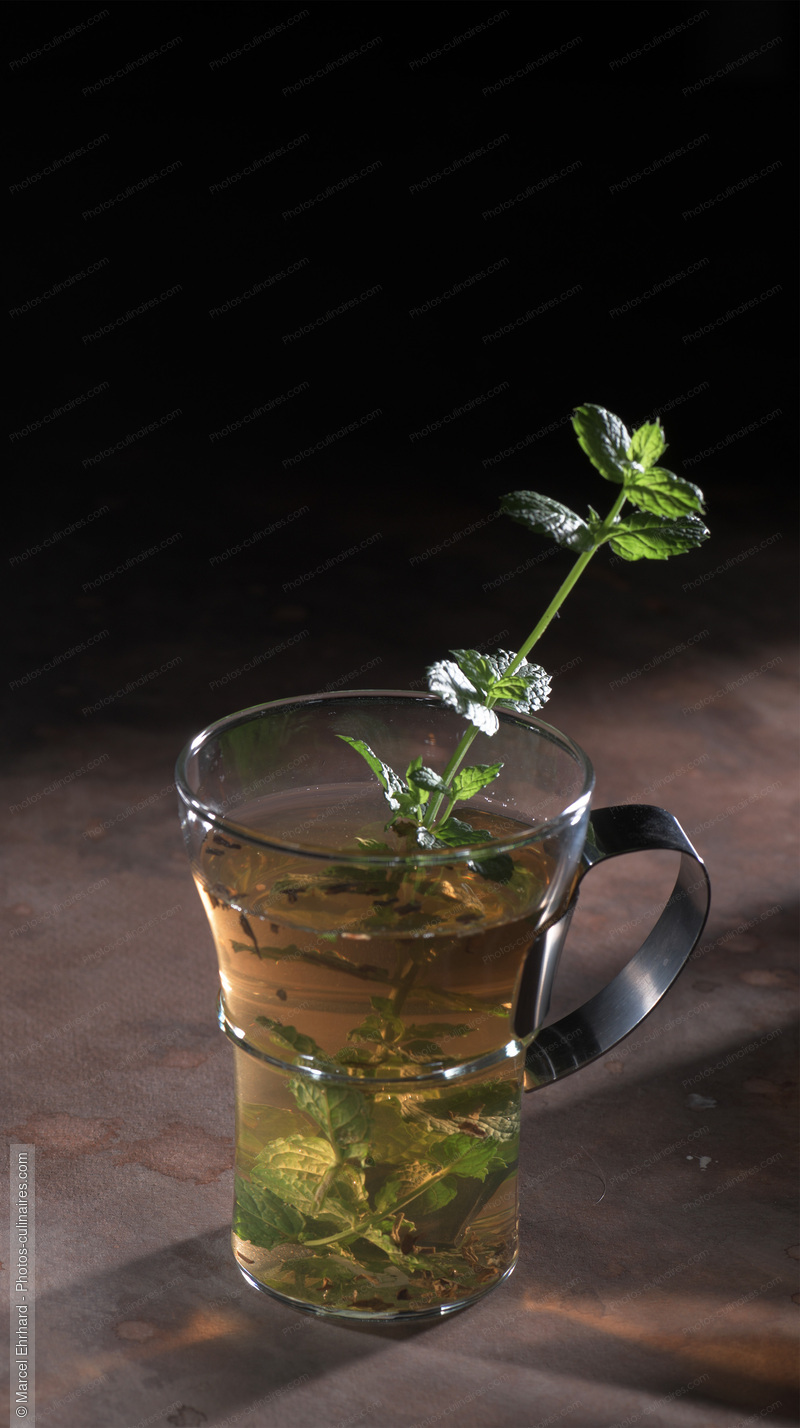 Th&eacute; &agrave; la menthe - photo r&eacute;f&eacute;rence BO301N.jpg