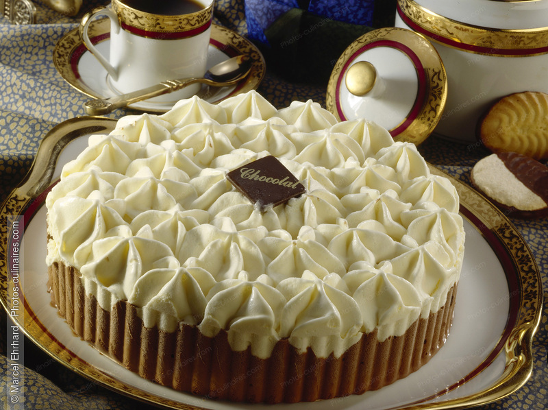 Vacherin glac&eacute; chocolat - photo r&eacute;f&eacute;rence DE542.jpg