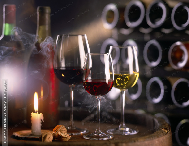 Vasque avec bouteilles de champagne et verres - photo r&eacute;f&eacute;rence BO211.jpg