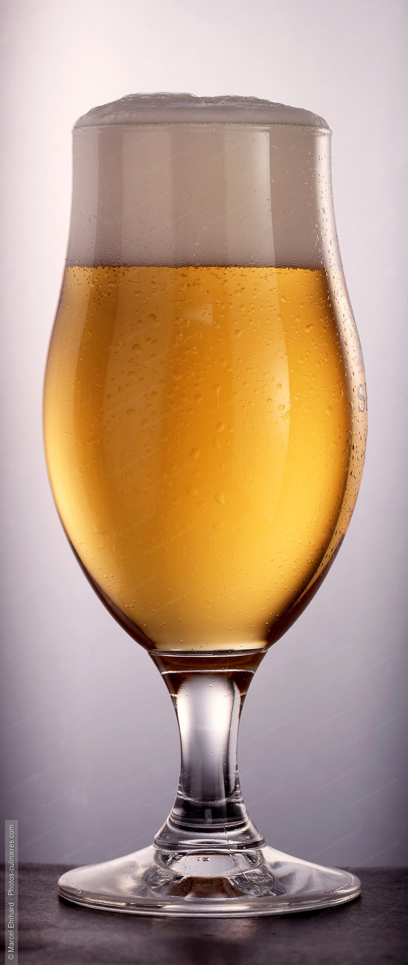 Verre de bi&egrave;re - photo r&eacute;f&eacute;rence BO9.jpg