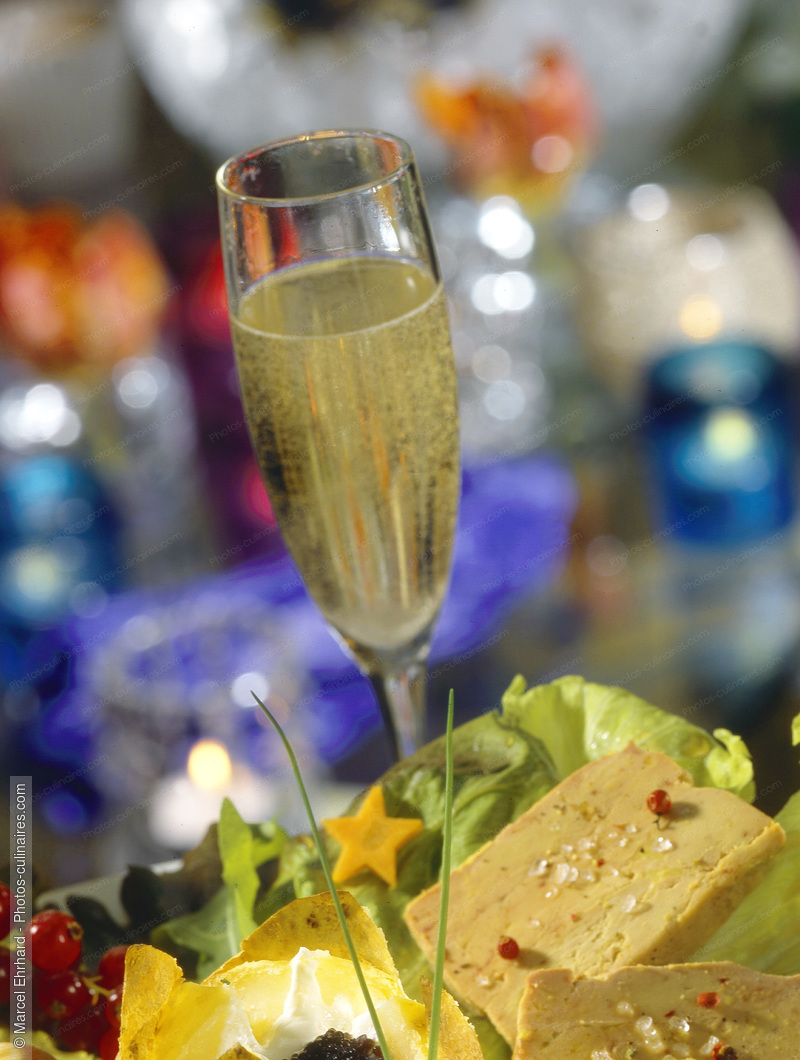 Verre de champagne et foie gras - photo référence BO84N.jpg