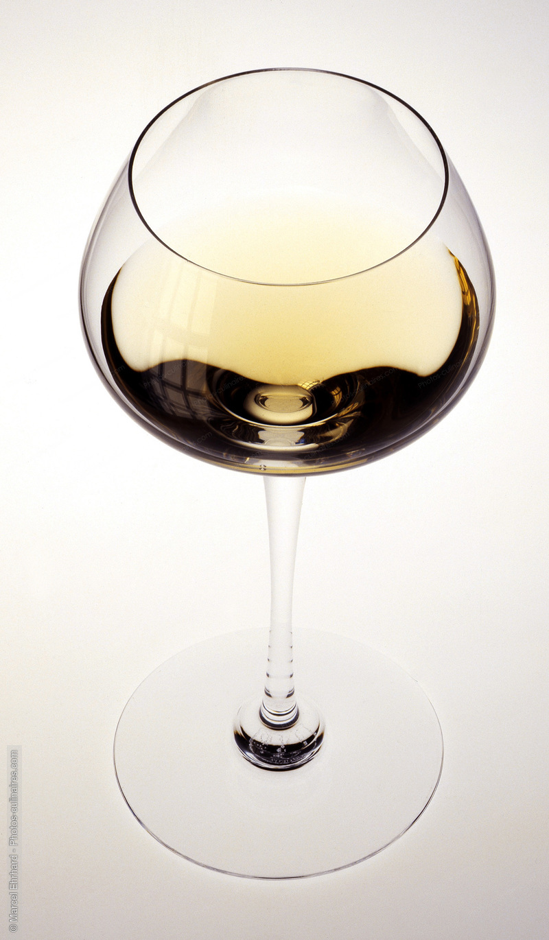Verre de vin blanc d'Alsace - photo référence BO2.jpg