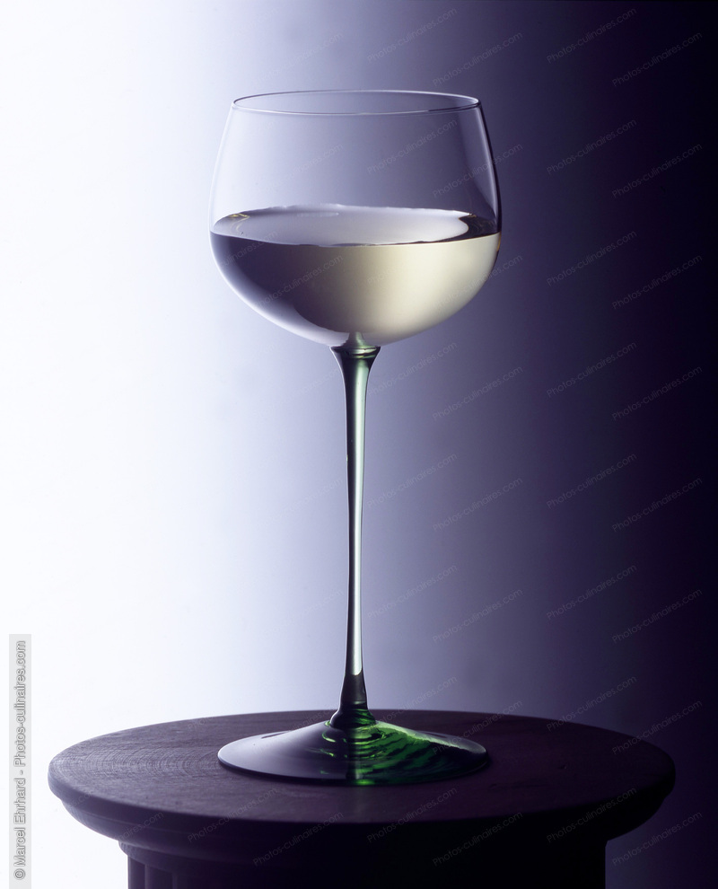 Verre de vin blanc - photo r&eacute;f&eacute;rence BO275.jpg