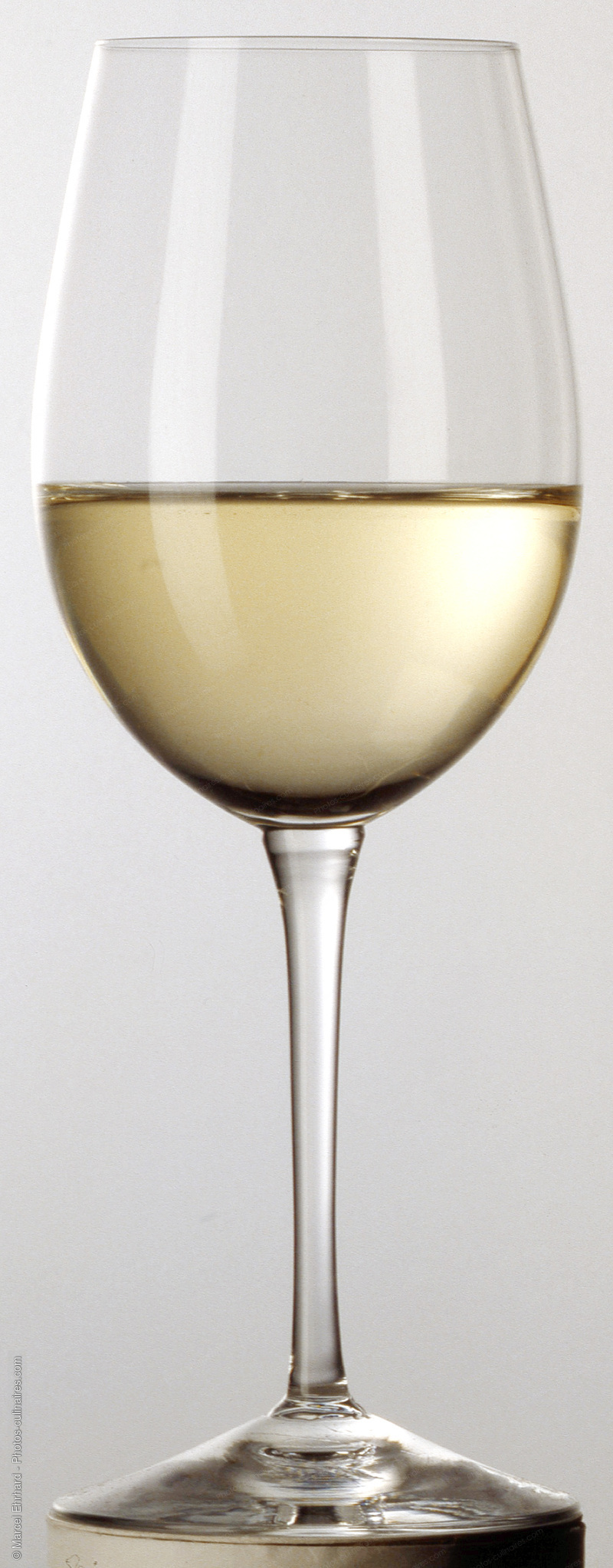 Verre de vin blanc - photo r&eacute;f&eacute;rence BO41.jpg