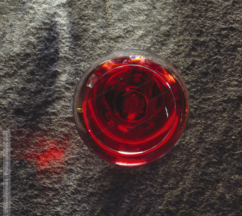 Verre de vin rouge - photo r&eacute;f&eacute;rence BO284.jpg