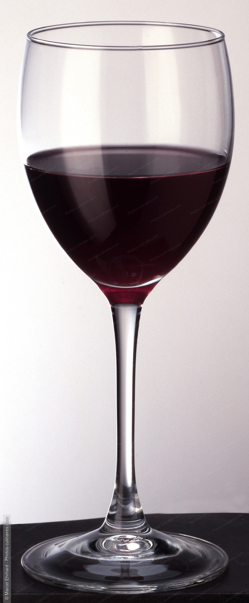 Verre de vin rouge - photo r&eacute;f&eacute;rence BO30.jpg