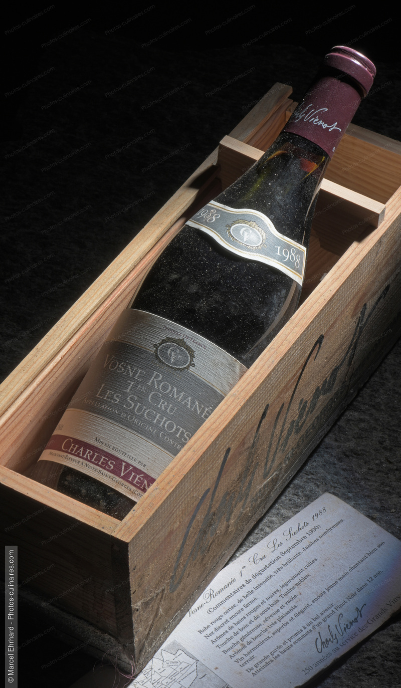 Vin de Bourgogne - photo r&eacute;f&eacute;rence BO300N.jpg