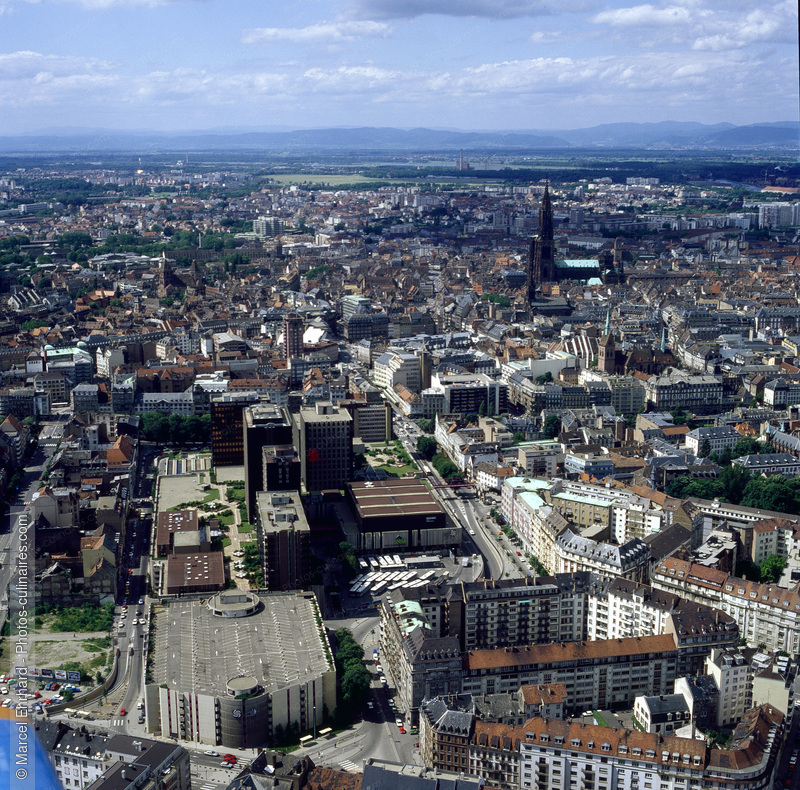 Vue a&eacute;rienne de Strasbourg - photo r&eacute;f&eacute;rence VIN11.jpg